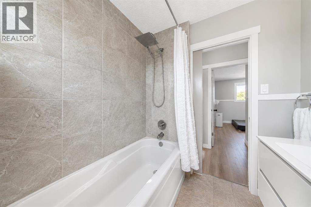Listing photo – 516 Terrace Park, Red Deer