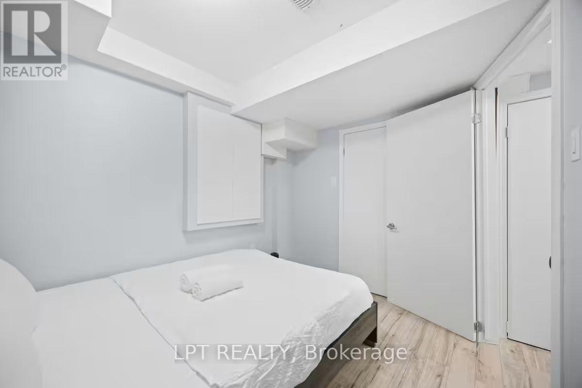341 REMEMBRANCE ROAD - 30