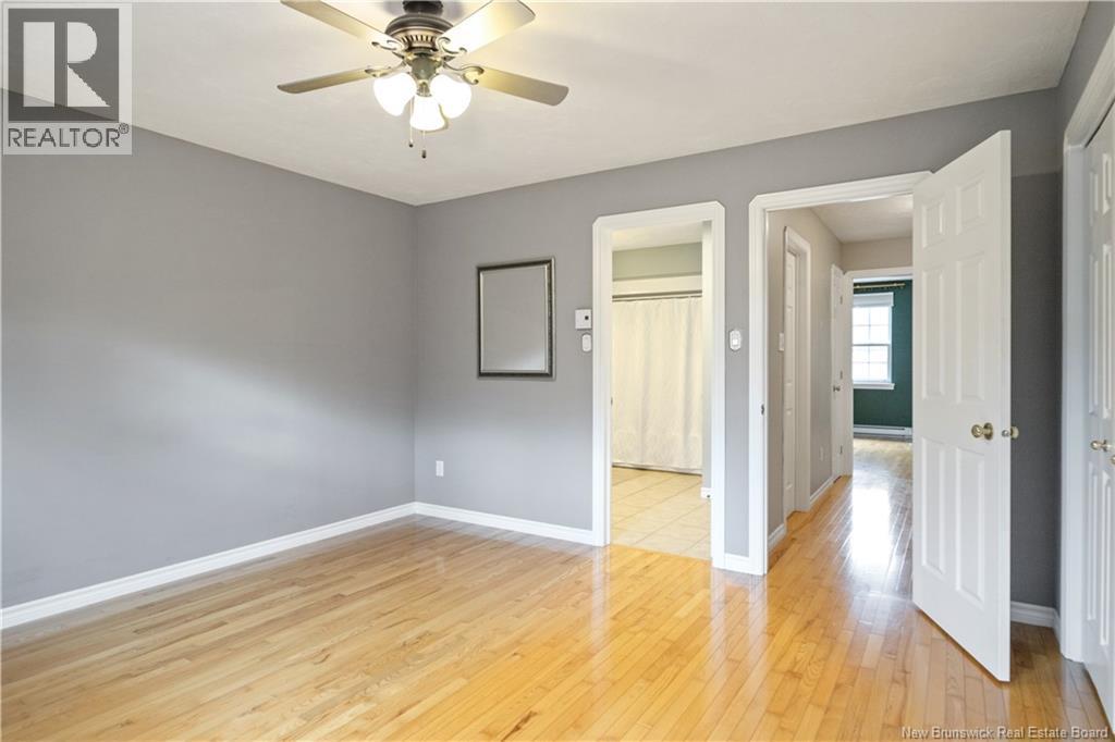 #12 354 Amirault Street - Image 12