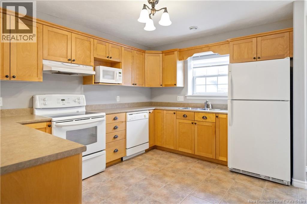 #12 354 Amirault Street - Image 6