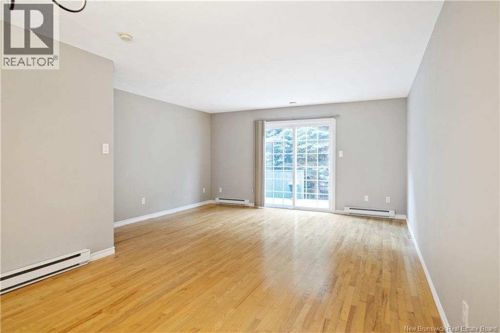 #12 354 Amirault Street - 7