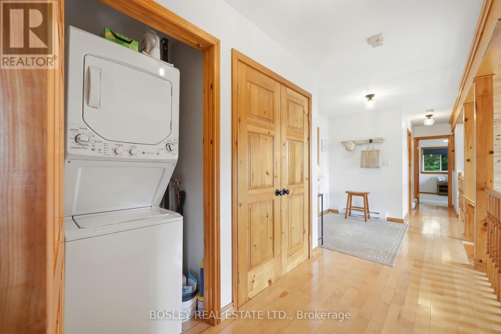 1143 RIGNALLS ROAD E - 26