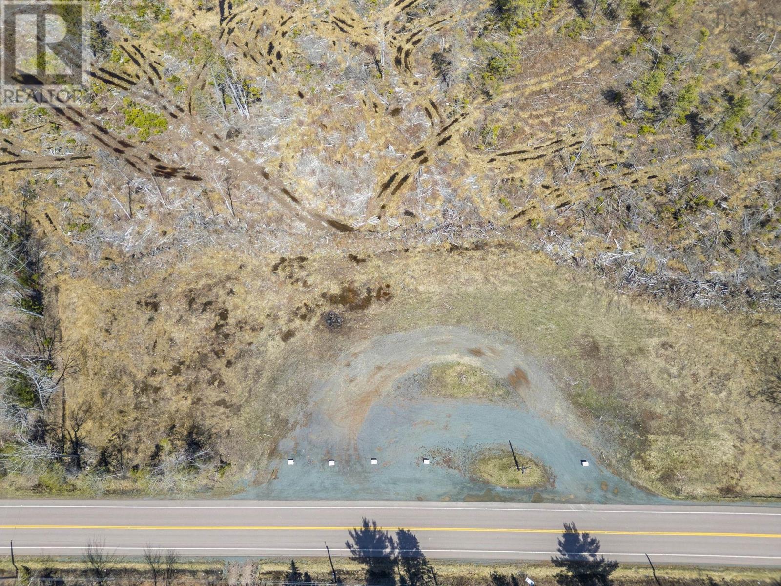 Property 4 of 5 of 7013 6 Highway