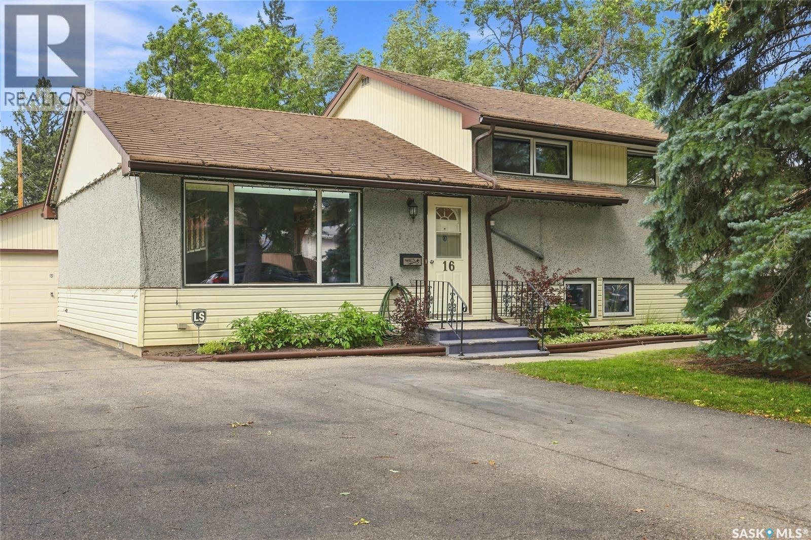 16 Yarnton CRESCENT