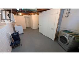 250 Highland Road W Unit# 2 Main Right Side, Stoney Creek, ON L8J3T7 Photo 9