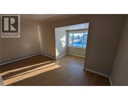 250 Highland Road W Unit# 2 Main Right Side, Stoney Creek, ON L8J3T7 Photo 7