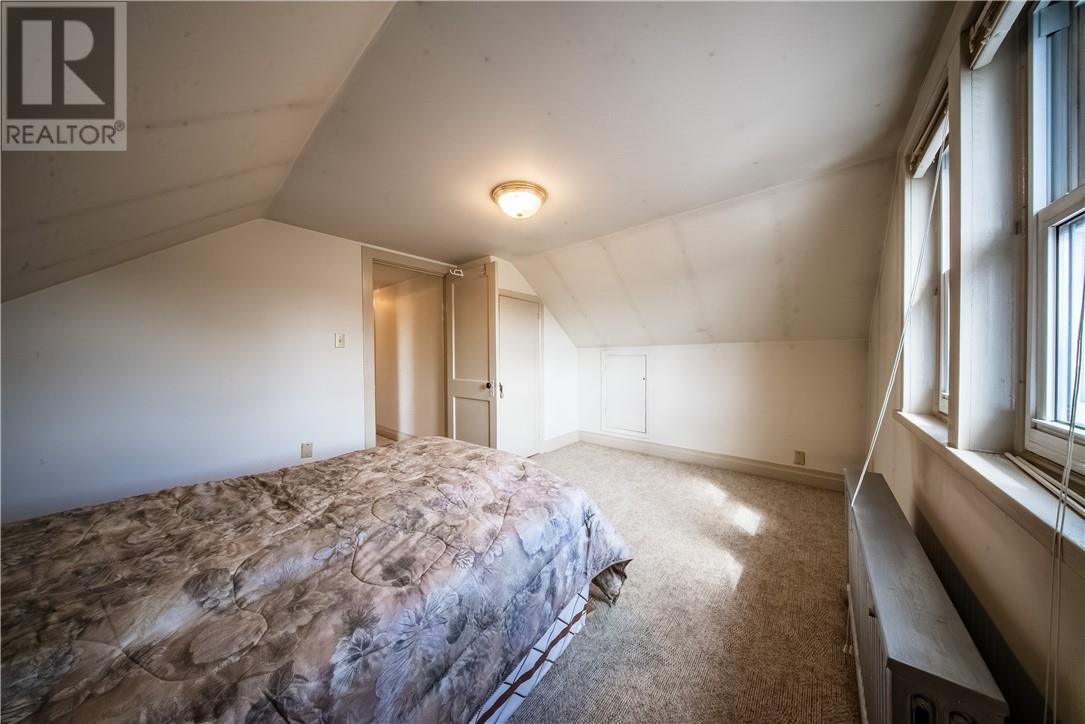 359 Burton Street - 21