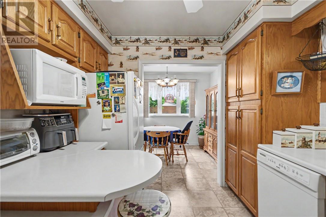 1493 Lansing Avenue - 12
