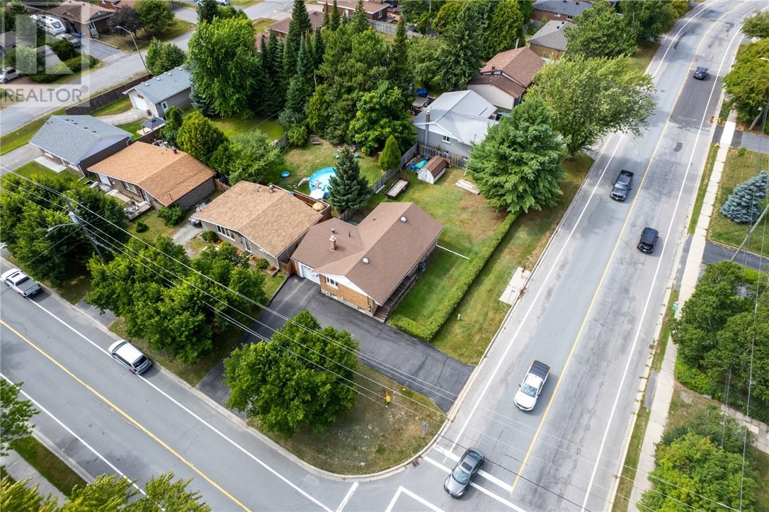 1493 Lansing Avenue - Image 35