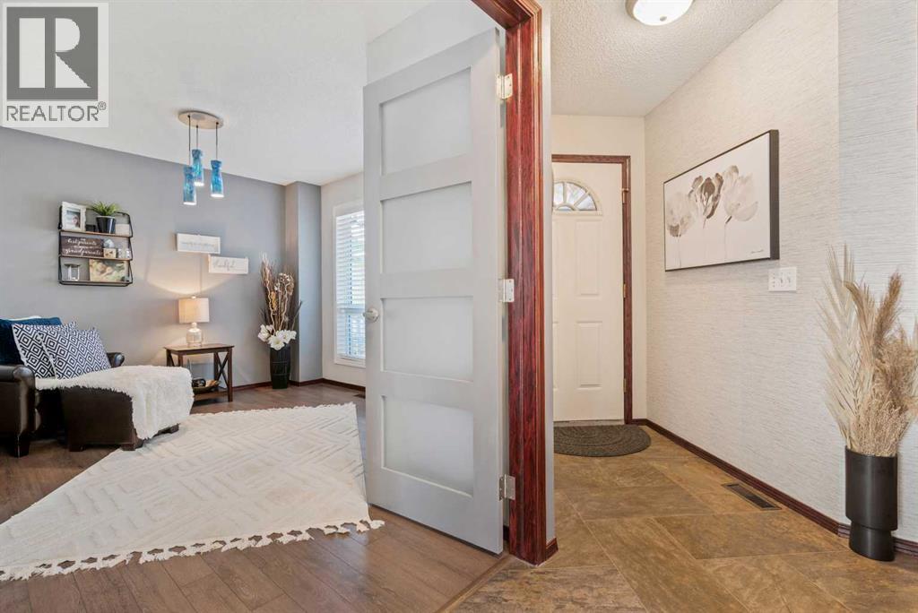 22 Hidden Valley Manor NW - 4