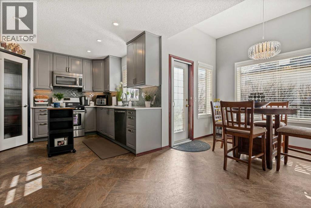22 Hidden Valley Manor NW - 7