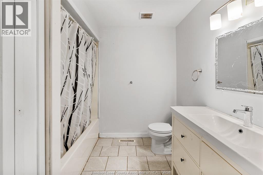 1074 HICKORY ROAD - 21