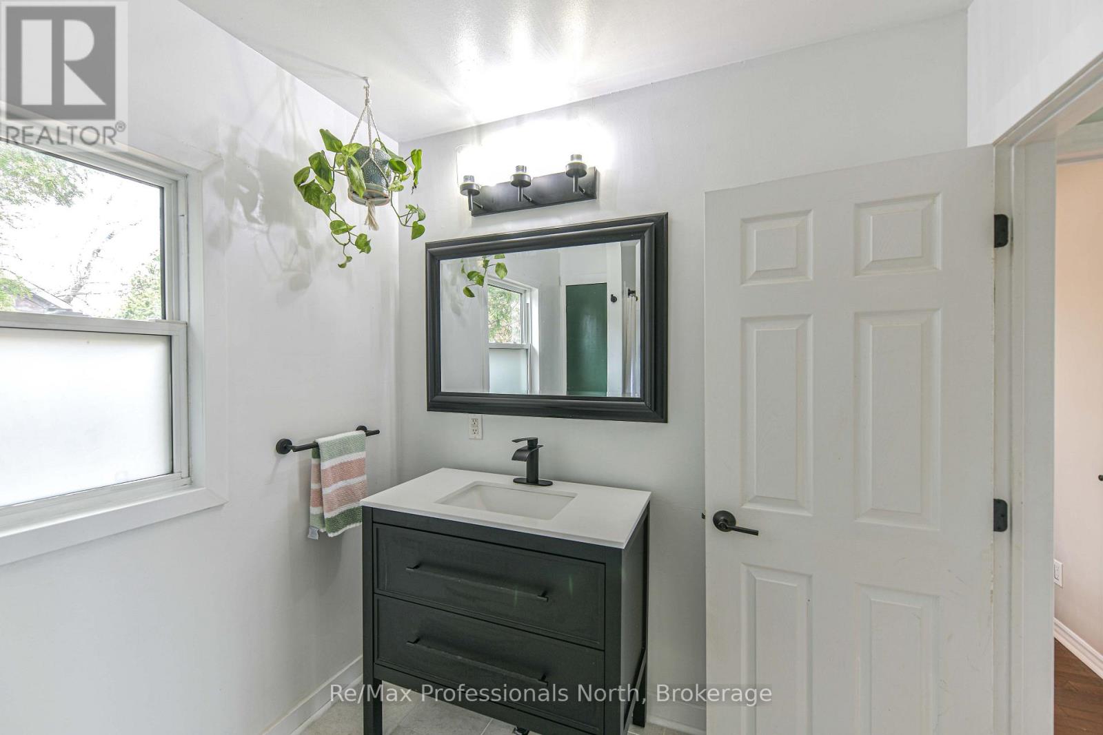 817 EIGHTH AVENUE - Image 30
