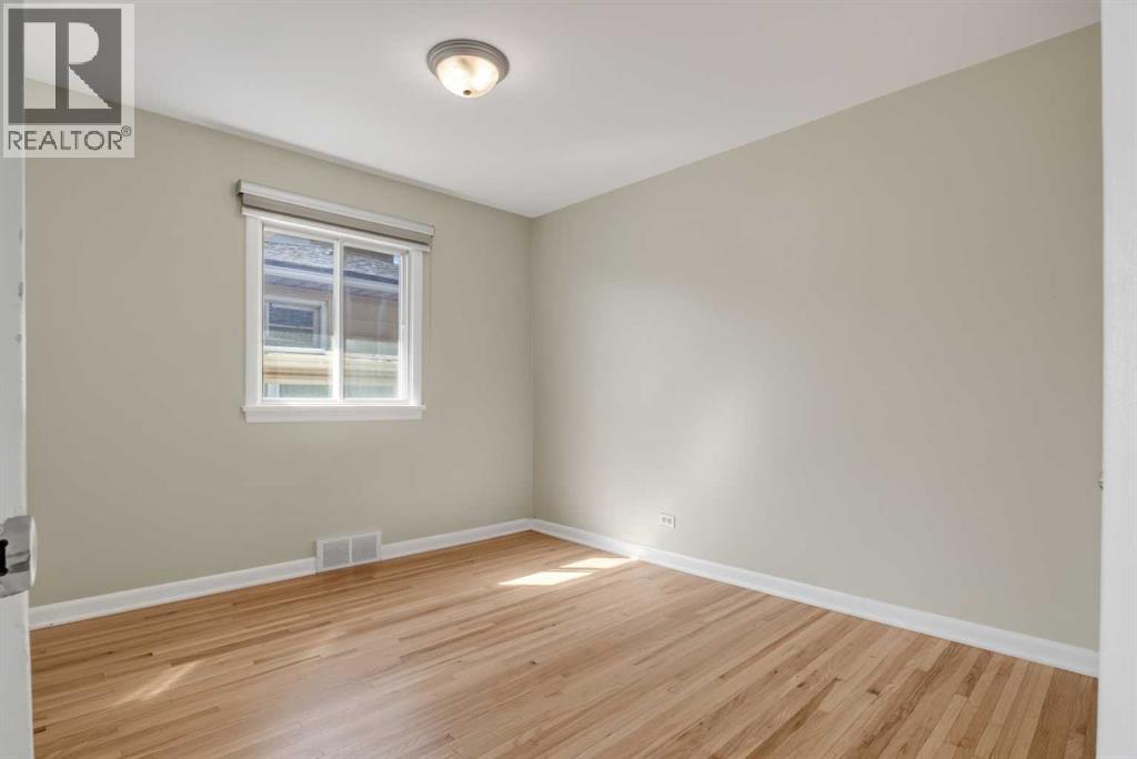 1021 Drury Avenue NE - 15