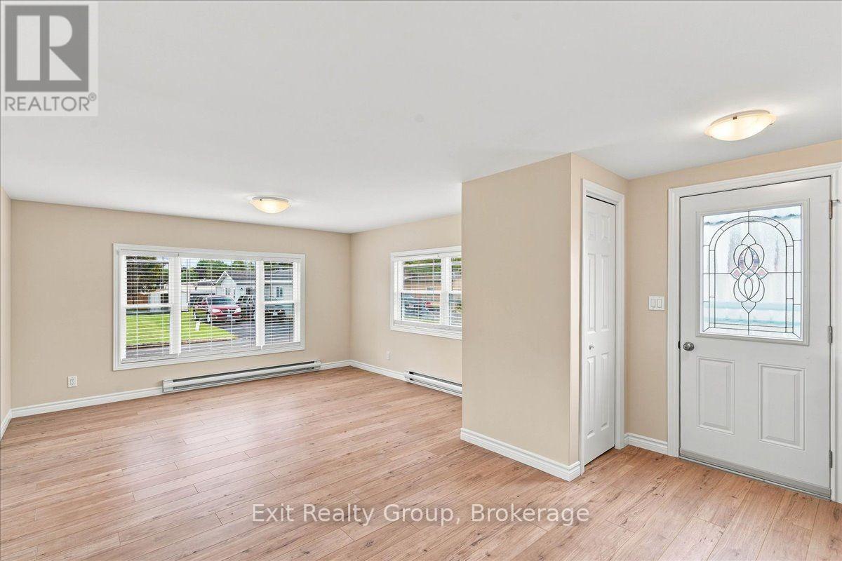 14 NIGHTINGALE LANE - Image 5