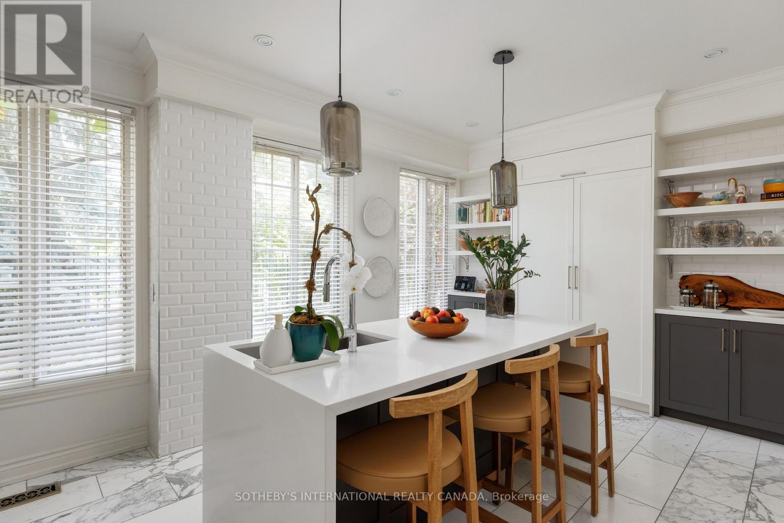 18A DEER PARK CRESCENT - Image 11