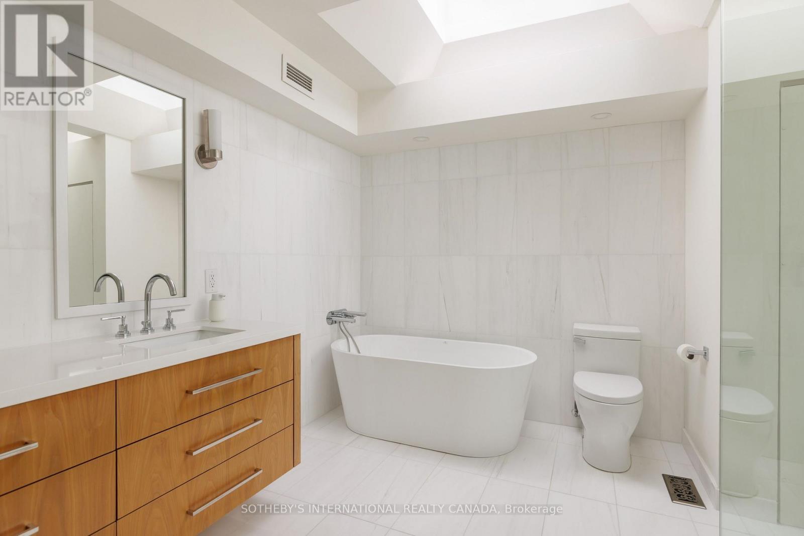18A DEER PARK CRESCENT - Image 21