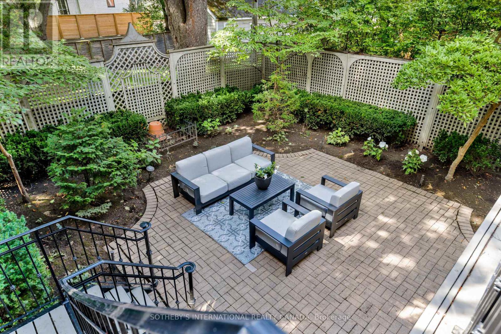 18A DEER PARK CRESCENT - Image 37
