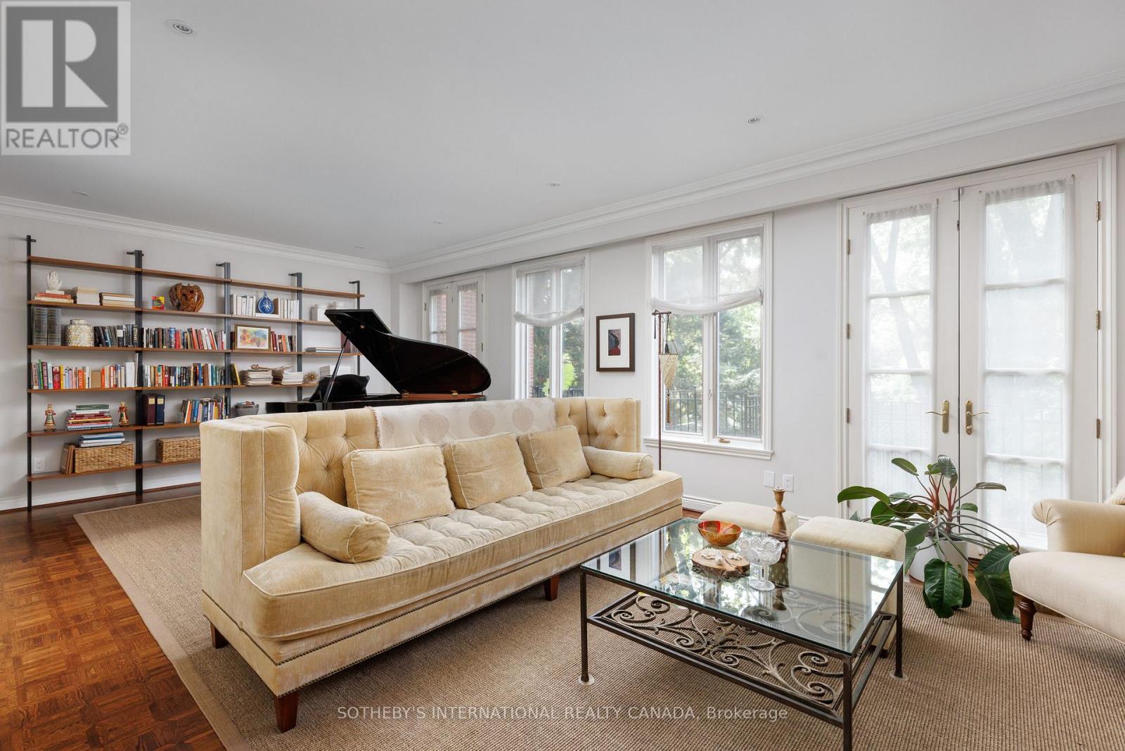 18A DEER PARK CRESCENT - Image 6