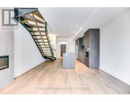 42 Sonic Way, Toronto, ON M3C0P3 Photo 12