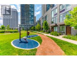 42 Sonic Way, Toronto, ON M3C0P3 Photo 42