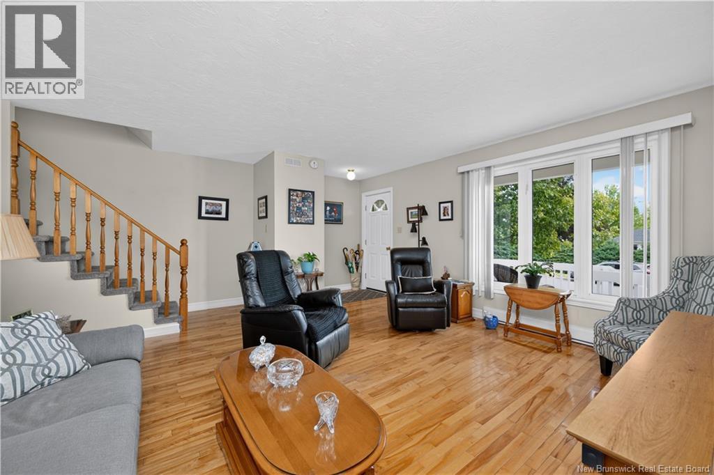 16 Briarlea Drive - 13