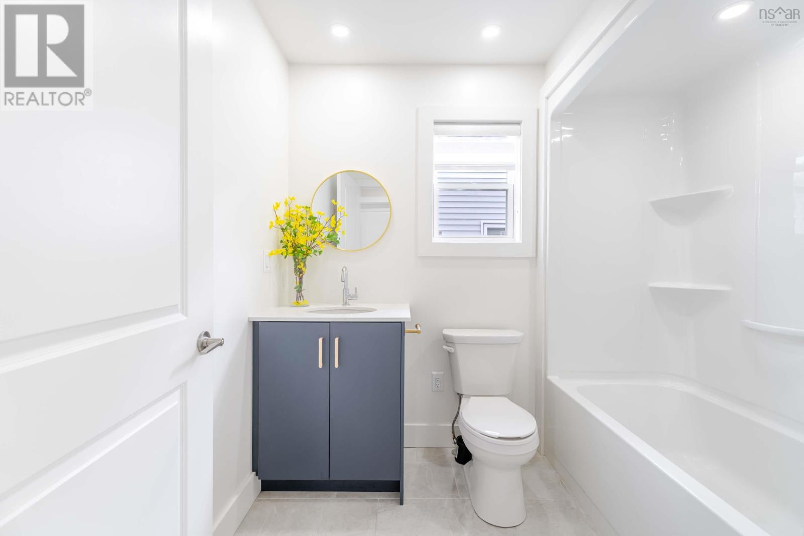 Property 27 of 41 of 92 Puncheon Way