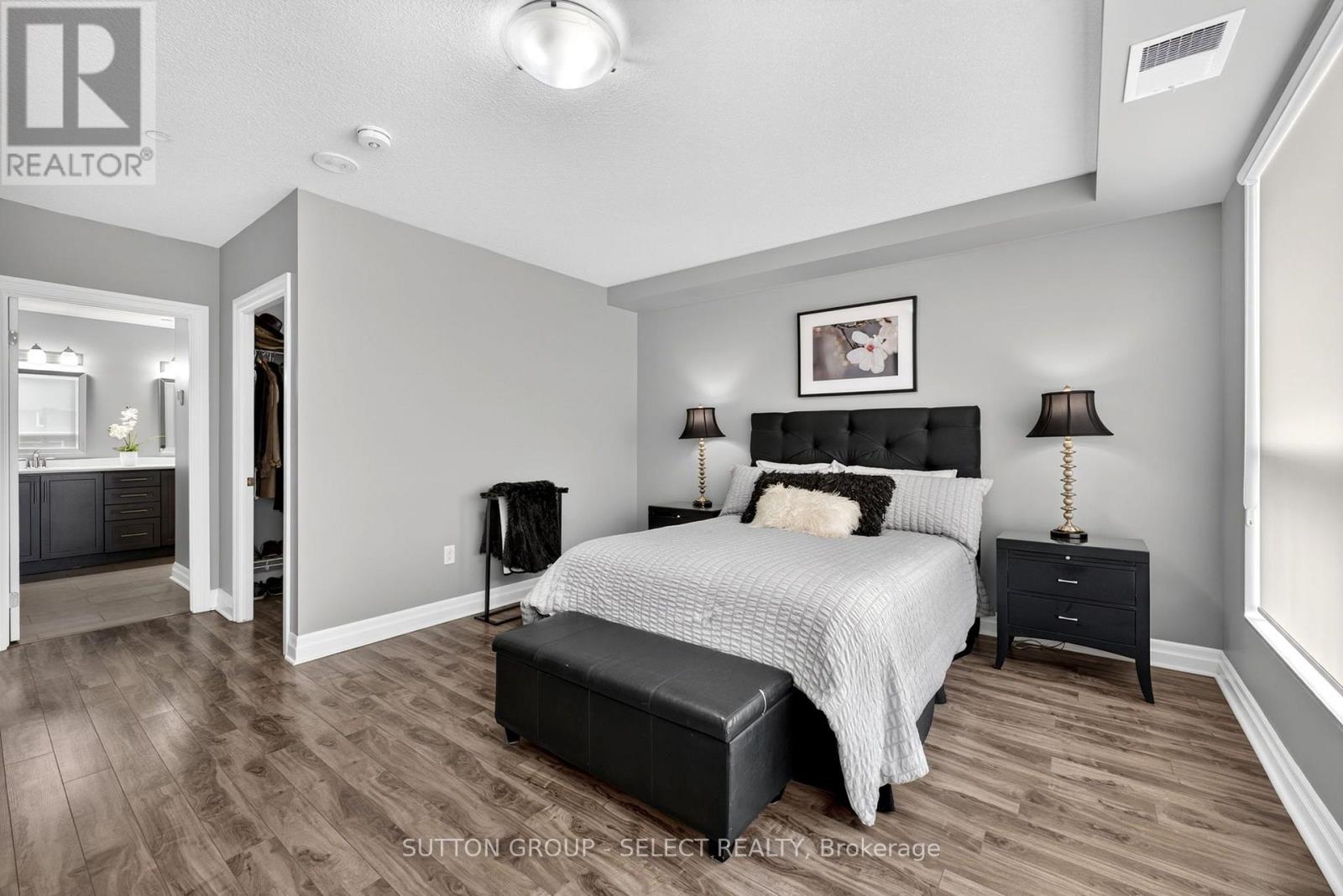 #209 260 VILLAGEWALK BOULEVARD - Image 15