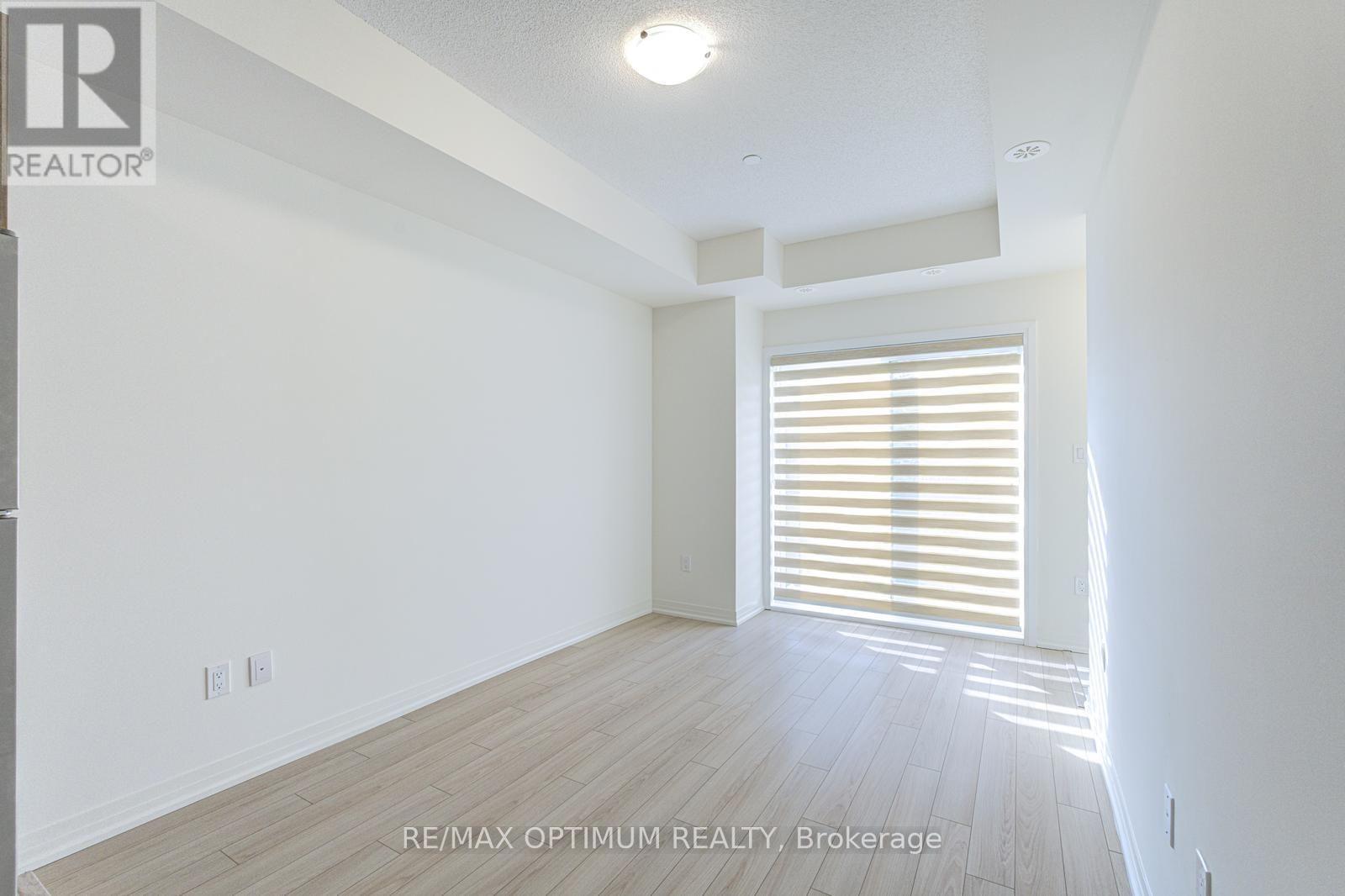 #4 235 MCLEVIN AVENUE - 11