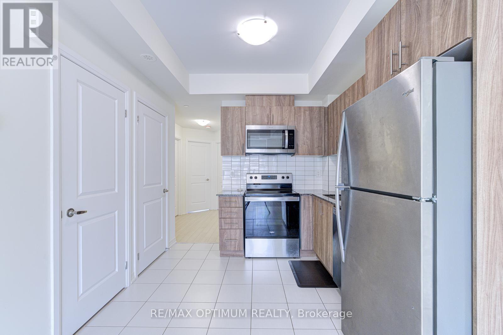 #4 235 MCLEVIN AVENUE - 13