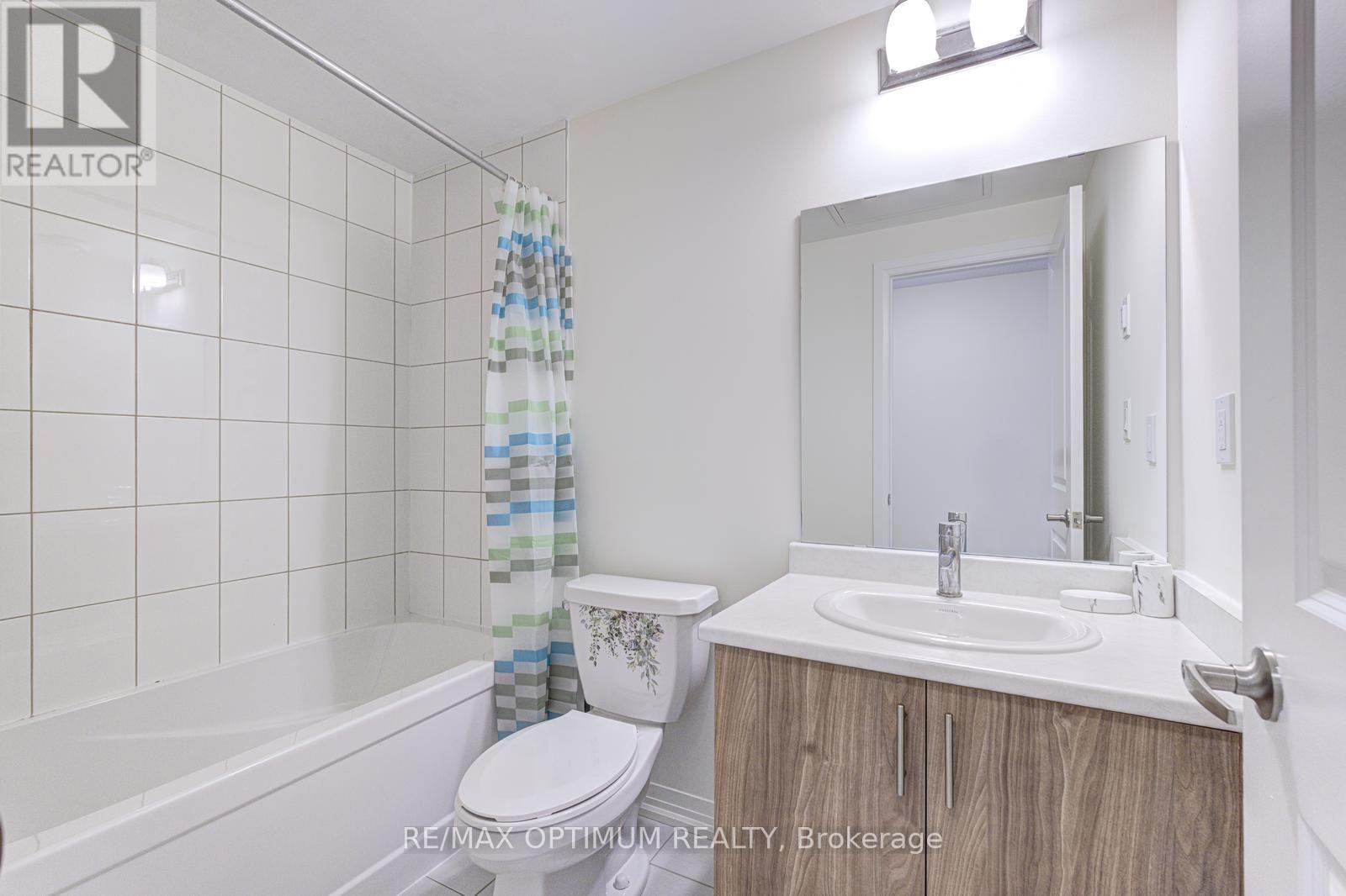 #4 235 MCLEVIN AVENUE - 22