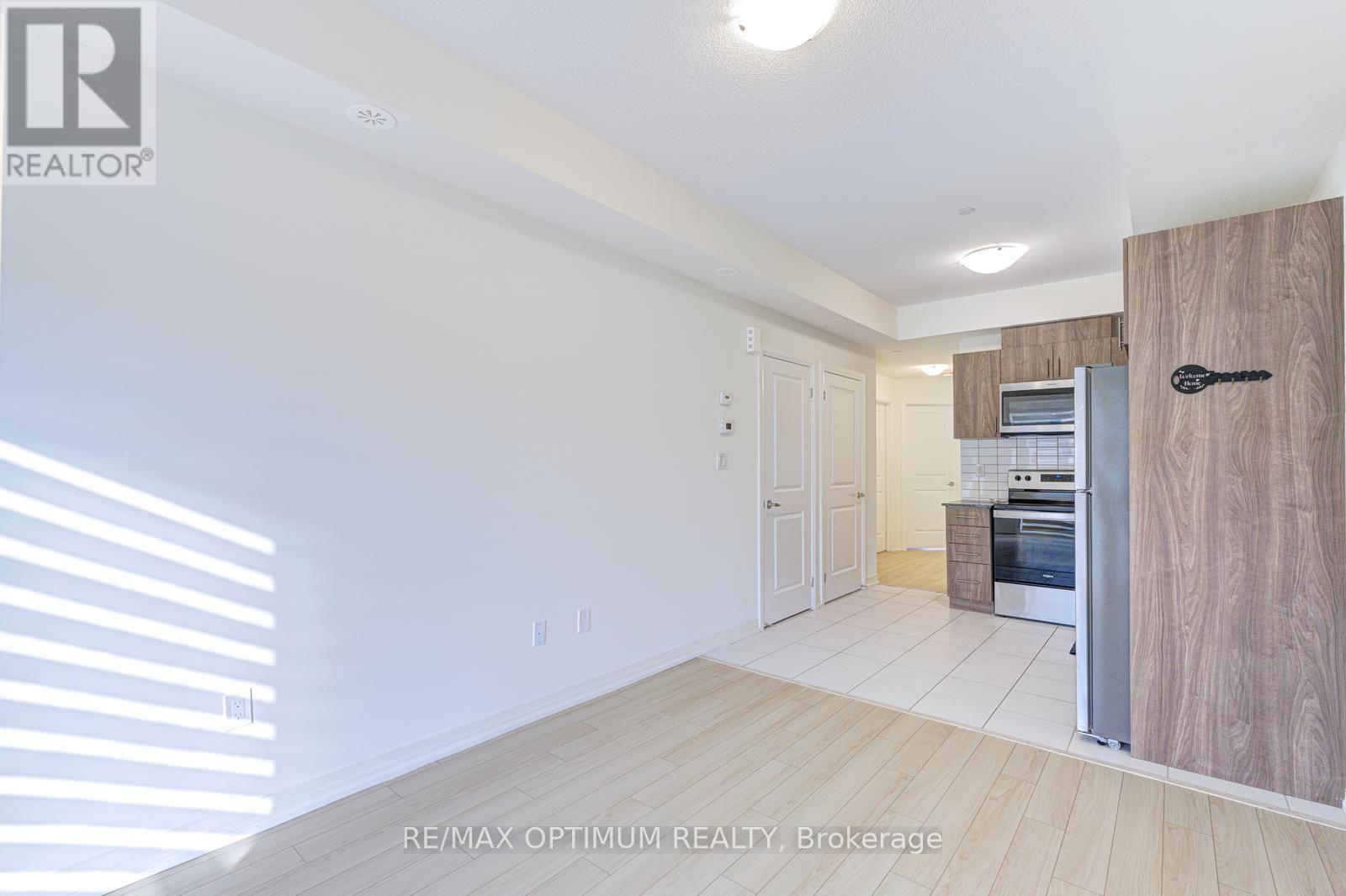 #4 235 MCLEVIN AVENUE - 8
