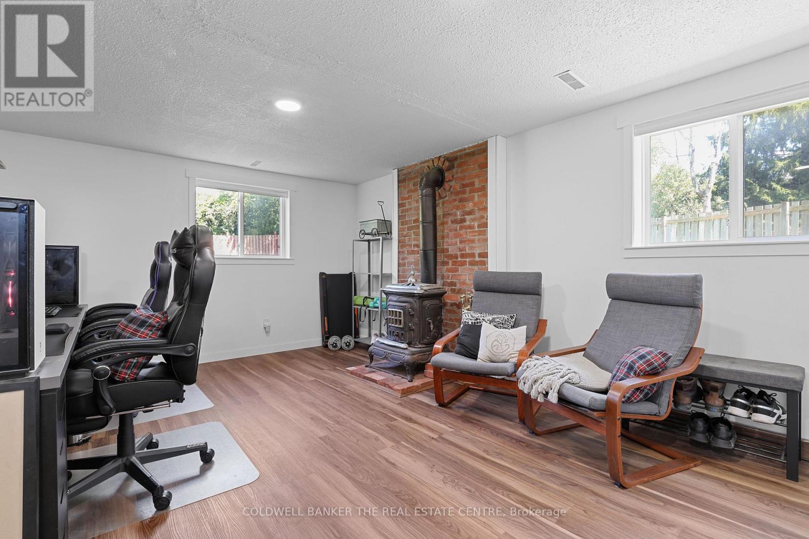 404 BURNLEY COURT - Image 27