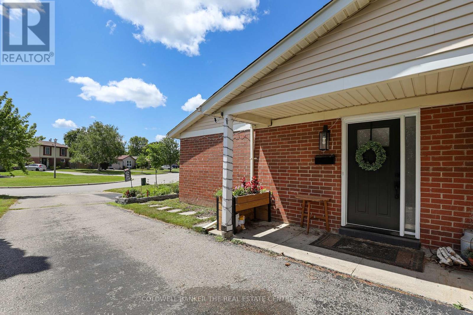 404 BURNLEY COURT - Image 3