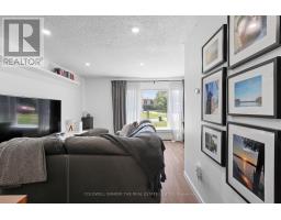 404 Burnley Court, Oshawa, ON L1G7G6 Photo 9