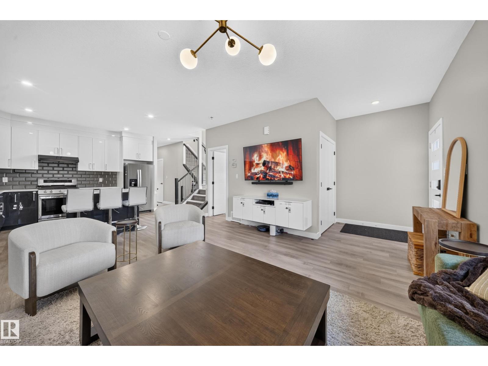 4301 38 st - 30