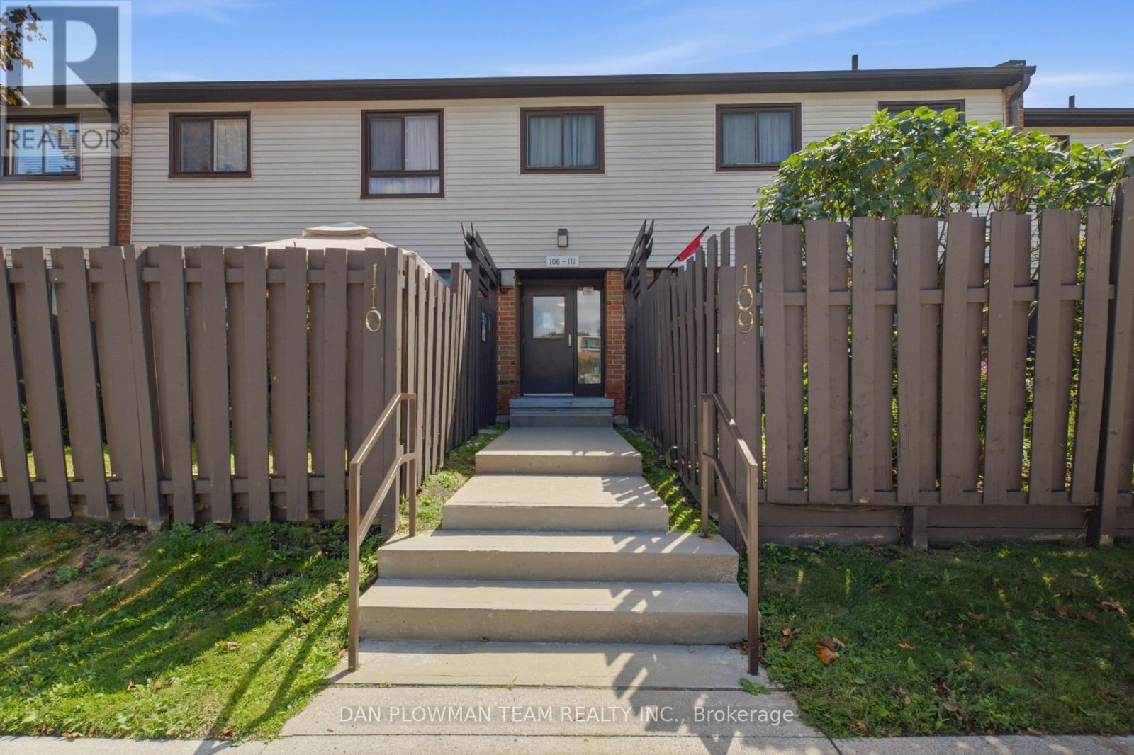 #108 960 GLEN STREET - 1