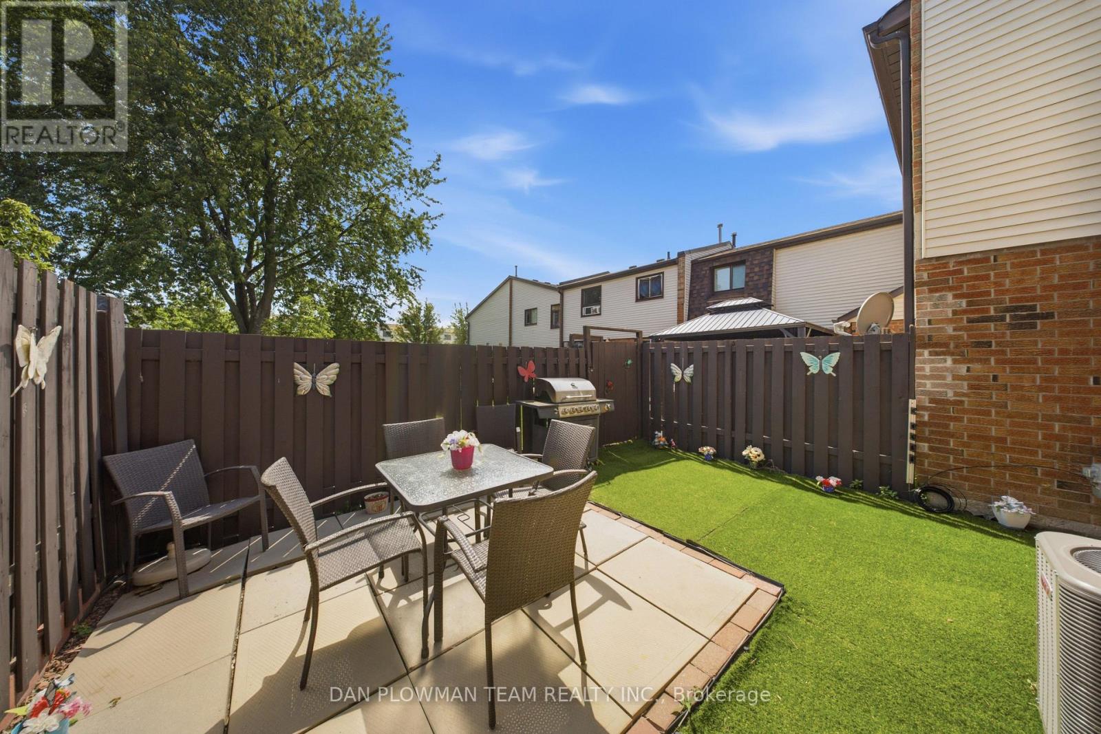 #108 960 GLEN STREET - Image 36