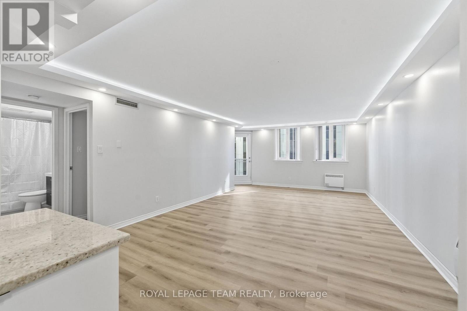 #903 18 NEPEAN STREET - Image 12