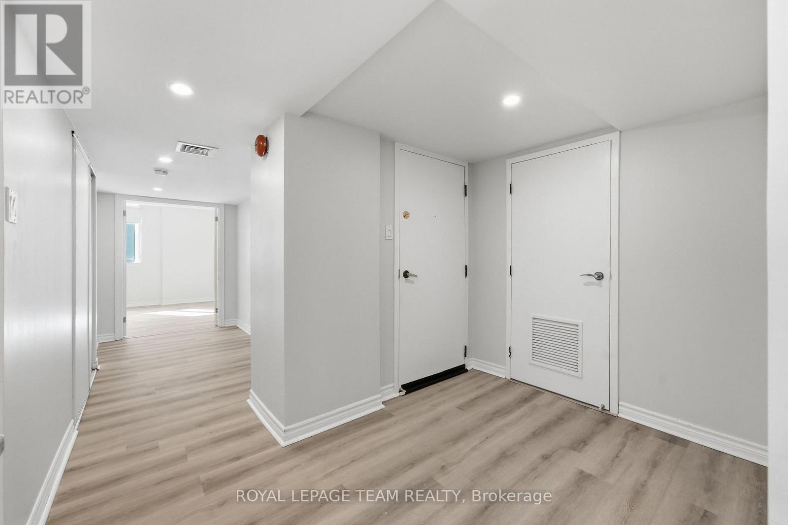 #903 18 NEPEAN STREET - Image 7