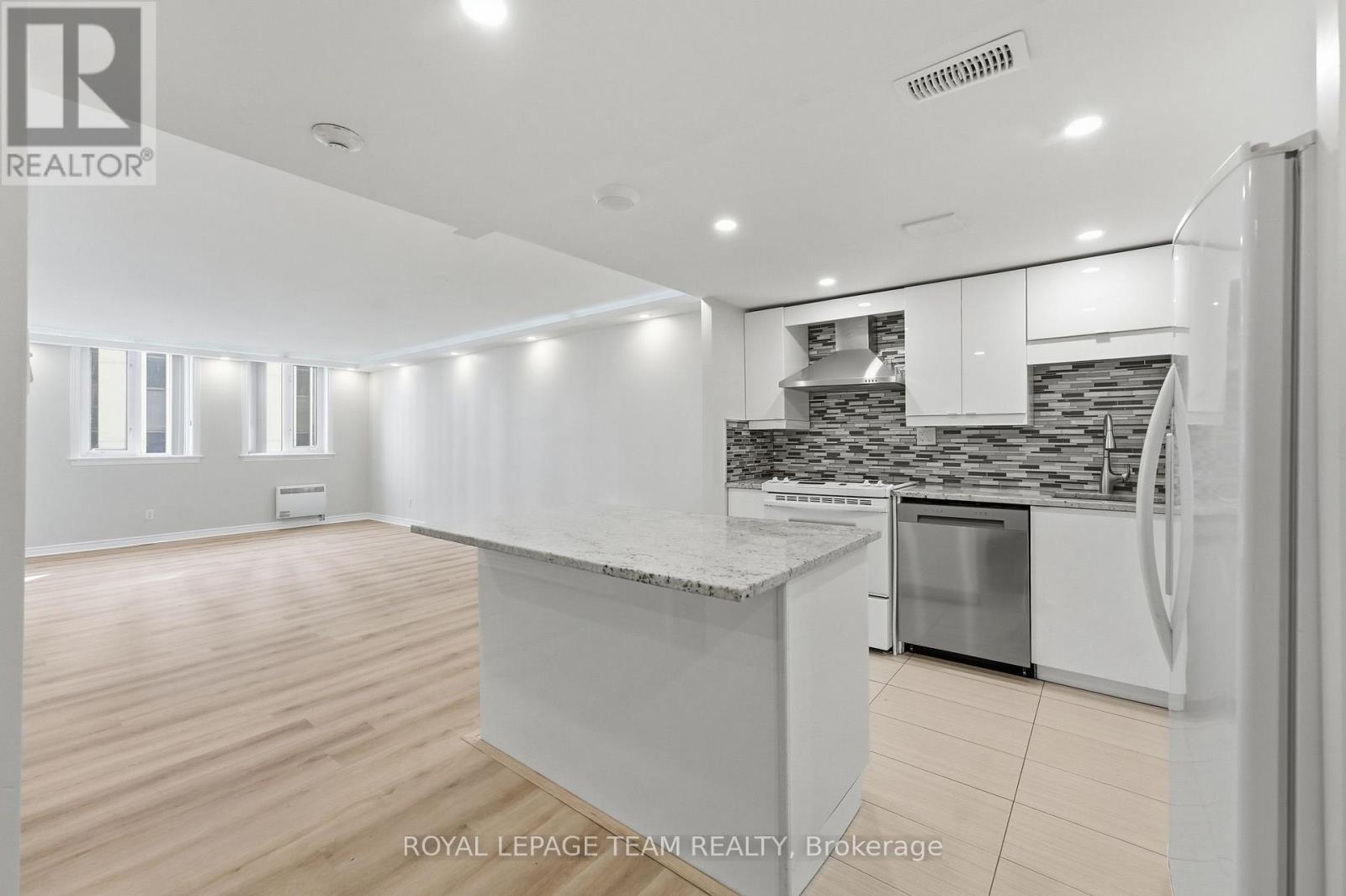 #903 18 NEPEAN STREET - Image 8