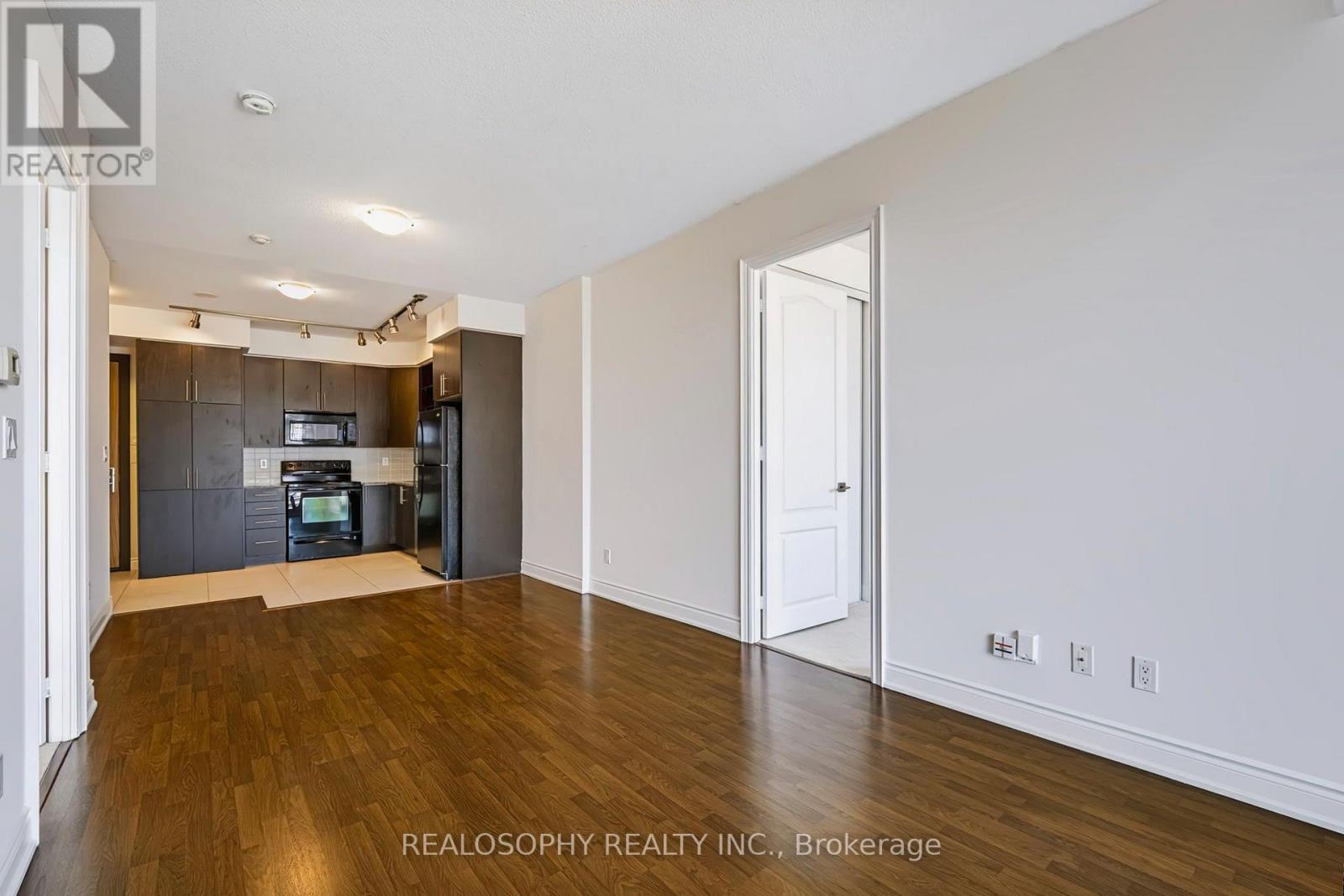 #917 50 CLEGG ROAD - 8