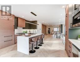 Living room - 12 Macdonell Avenue, Toronto, ON M6R2A2 Photo 9