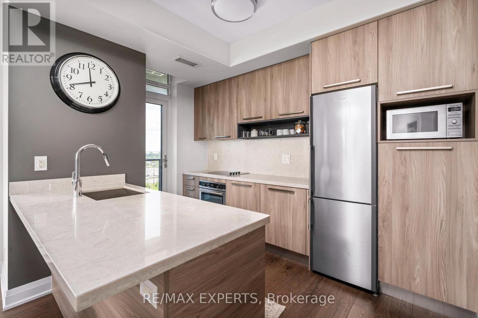 #1905 36 PARK LAWN ROAD - 9