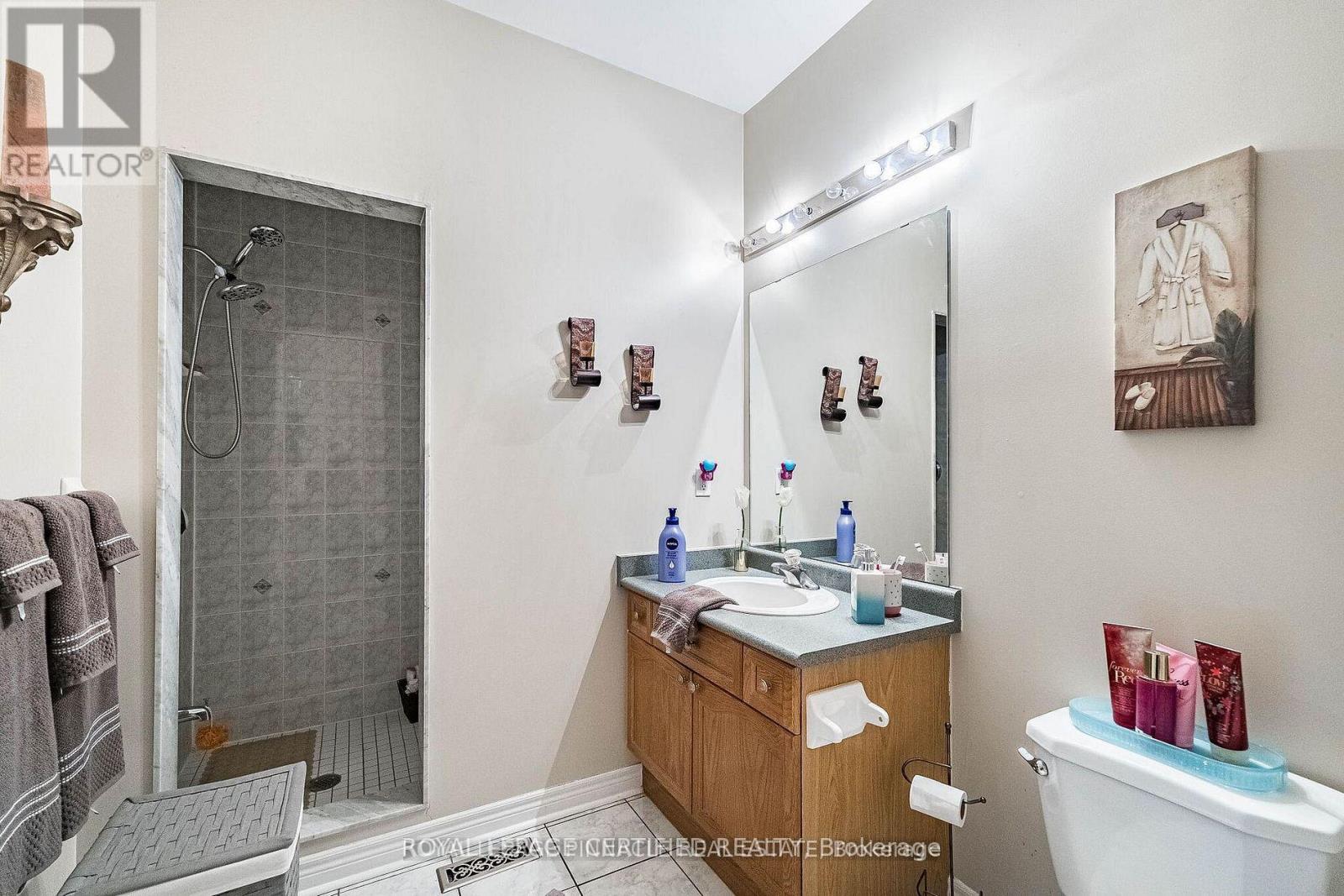 2368 FOXHOLE CIRCLE - Image 22