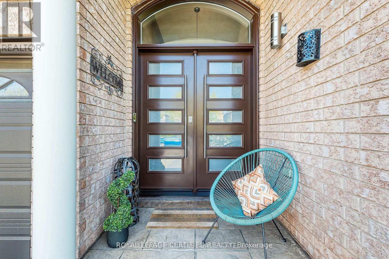 2368 FOXHOLE CIRCLE - Image 4