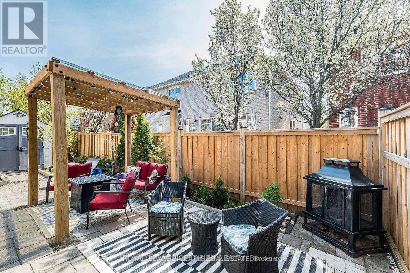 2368 FOXHOLE CIRCLE - 41