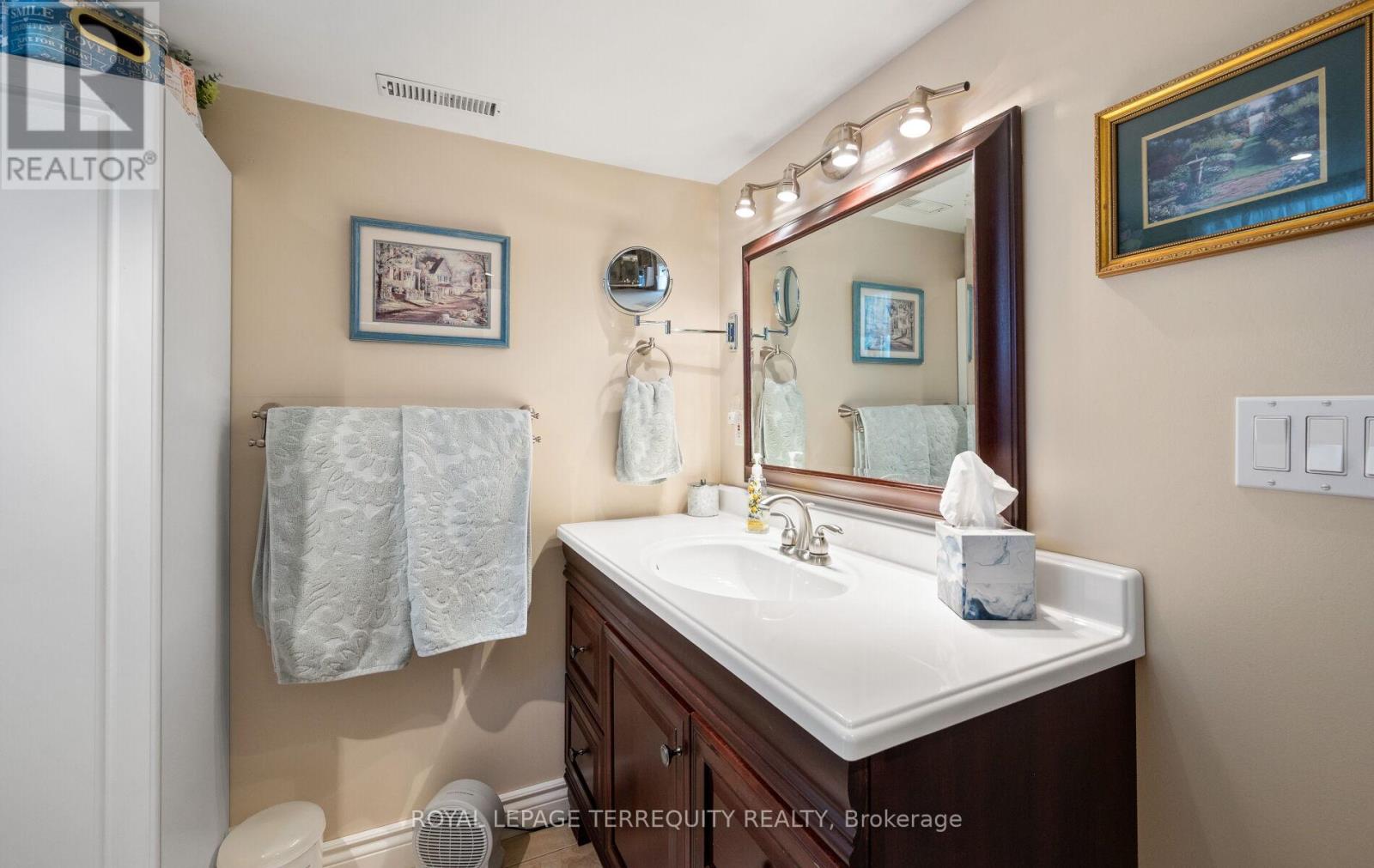33 ROGERS ROAD - Image 37