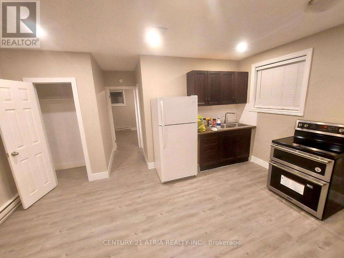 9 LINDEN AVENUE - 2