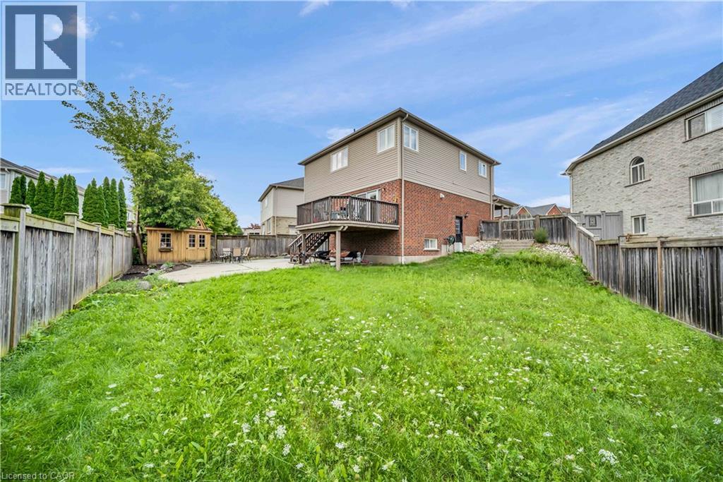22 GRASSWOOD Street Unit# Upper — photo 3